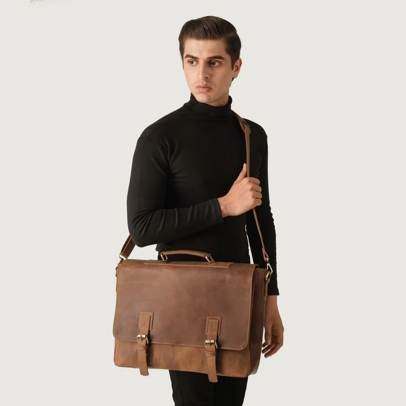 Vintage Tan Leather Messenger Bag with Classic Carry Design
