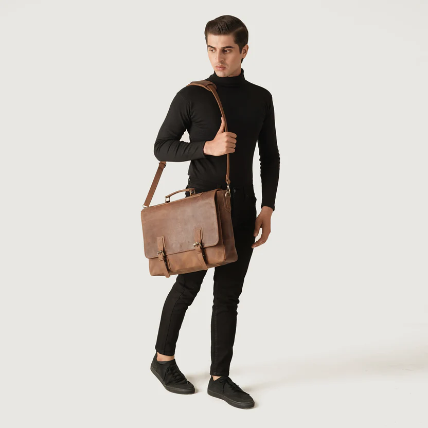 Vintage Tan Leather Messenger Bag with Classic Carry Design